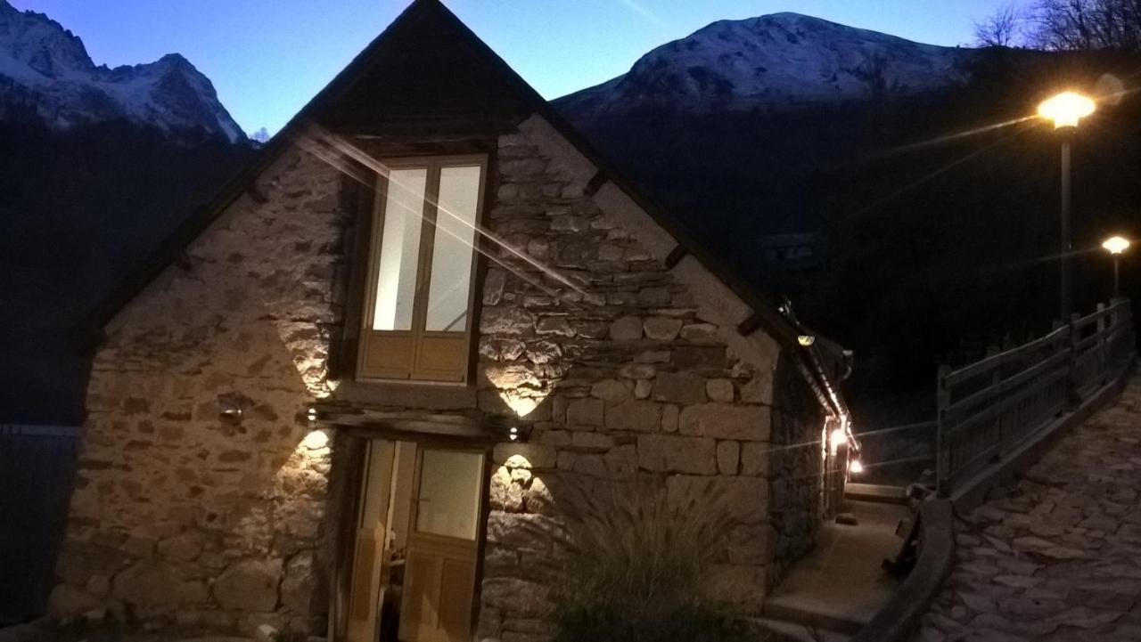 Superbe Grange Renovee Grust Exterior foto