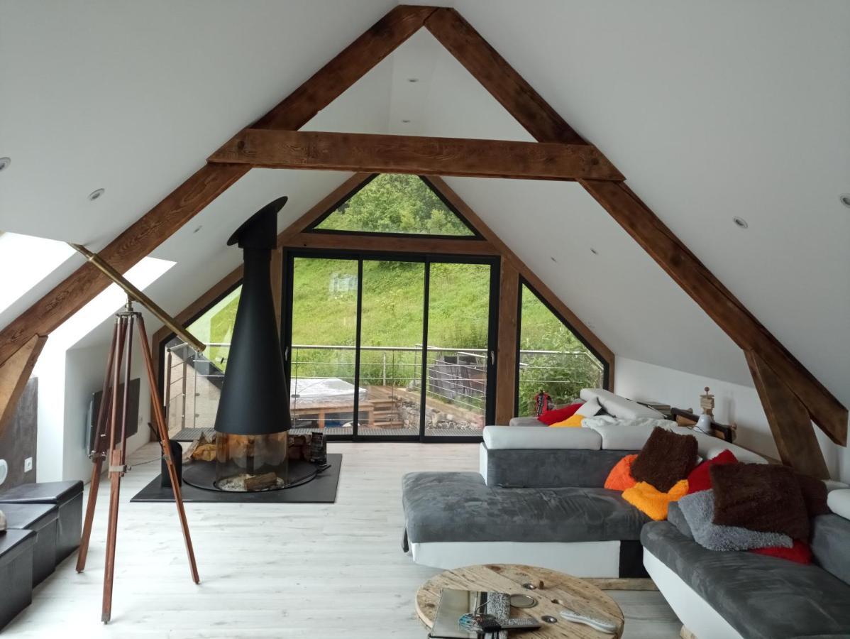 Superbe Grange Renovee Grust Exterior foto